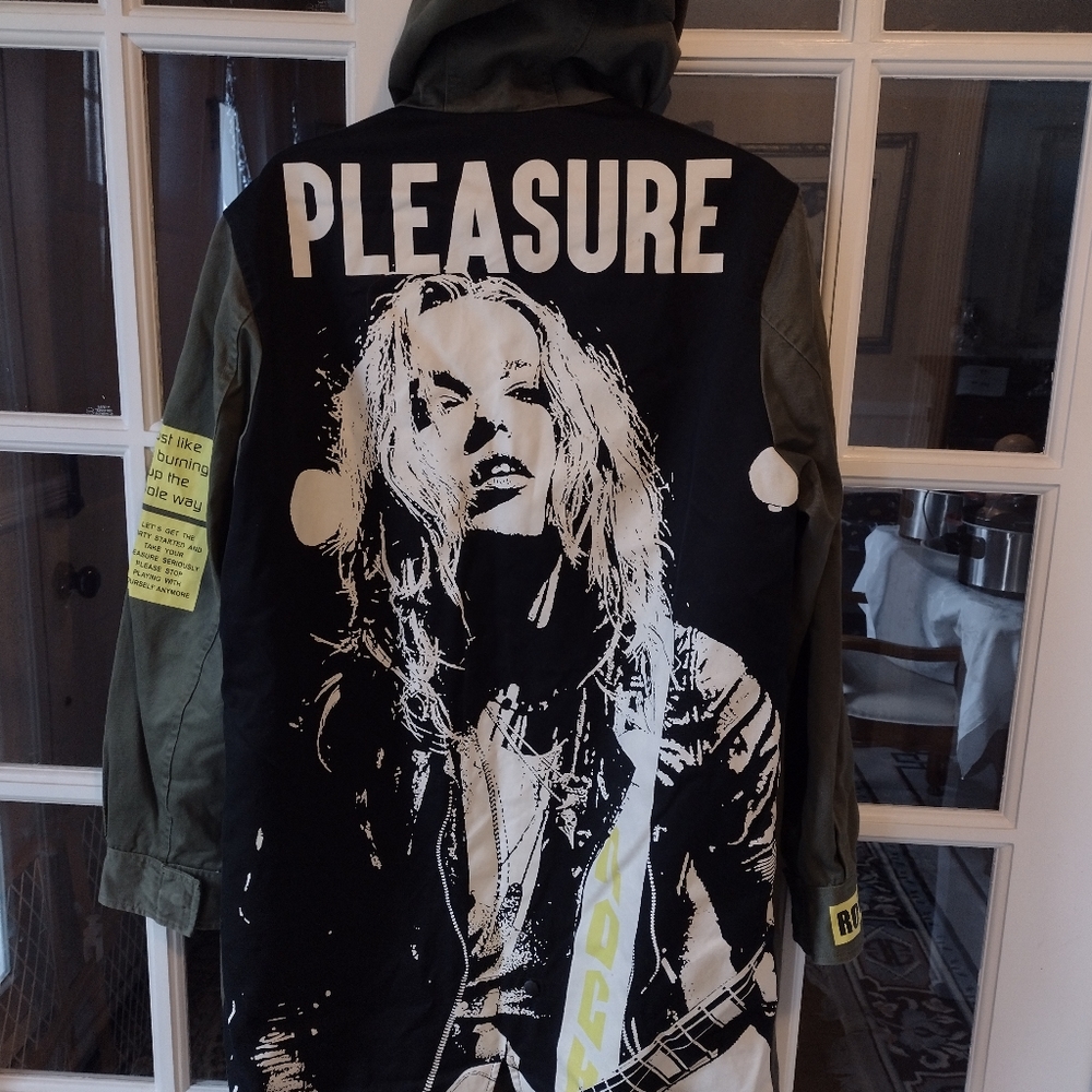 Trendiano size large army green jacket
